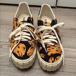 FARM Rio Black and Orange Leaf Print Lace Sneakers Platform Women’s 11 Boho